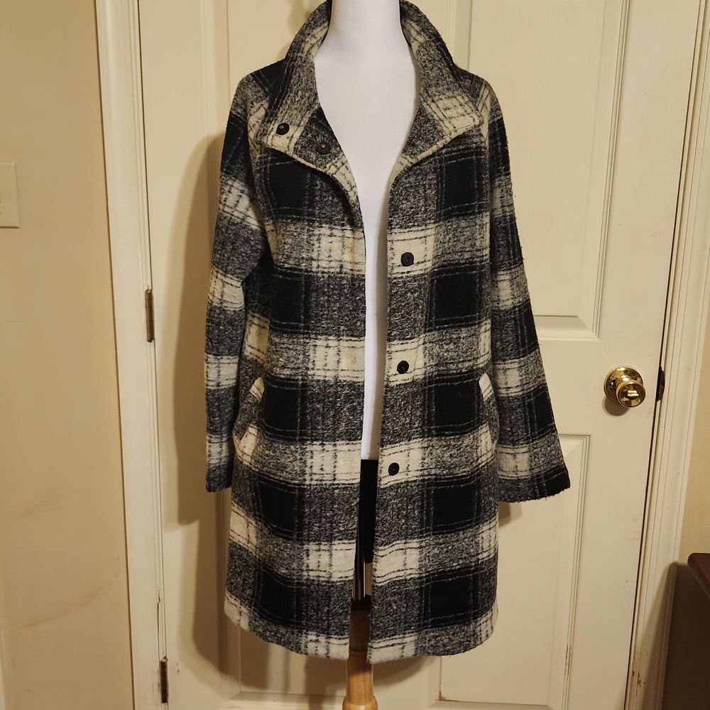 Max Studio Black and Cream Checkered Pea Coat